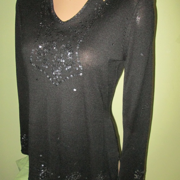 MICHELLE NICLE  TOP SEQUINS SILK - Picture 2 of 4